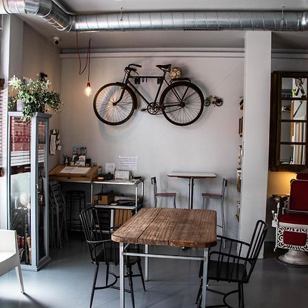 Acola Sport Hostel ポンテベドラ エクステリア 写真