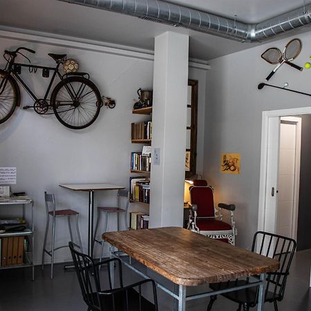 Acola Sport Hostel ポンテベドラ エクステリア 写真